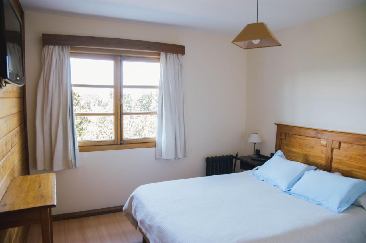 Pajaro Azul Bed & Breakfast Сан Карлос де Барилоче Екстериор снимка
