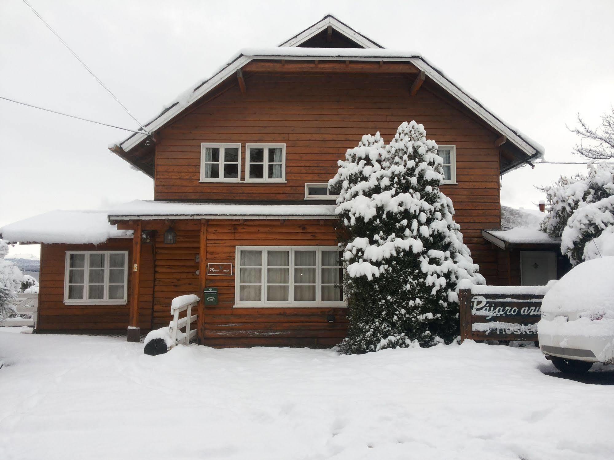 Pajaro Azul Bed & Breakfast Сан Карлос де Барилоче Екстериор снимка