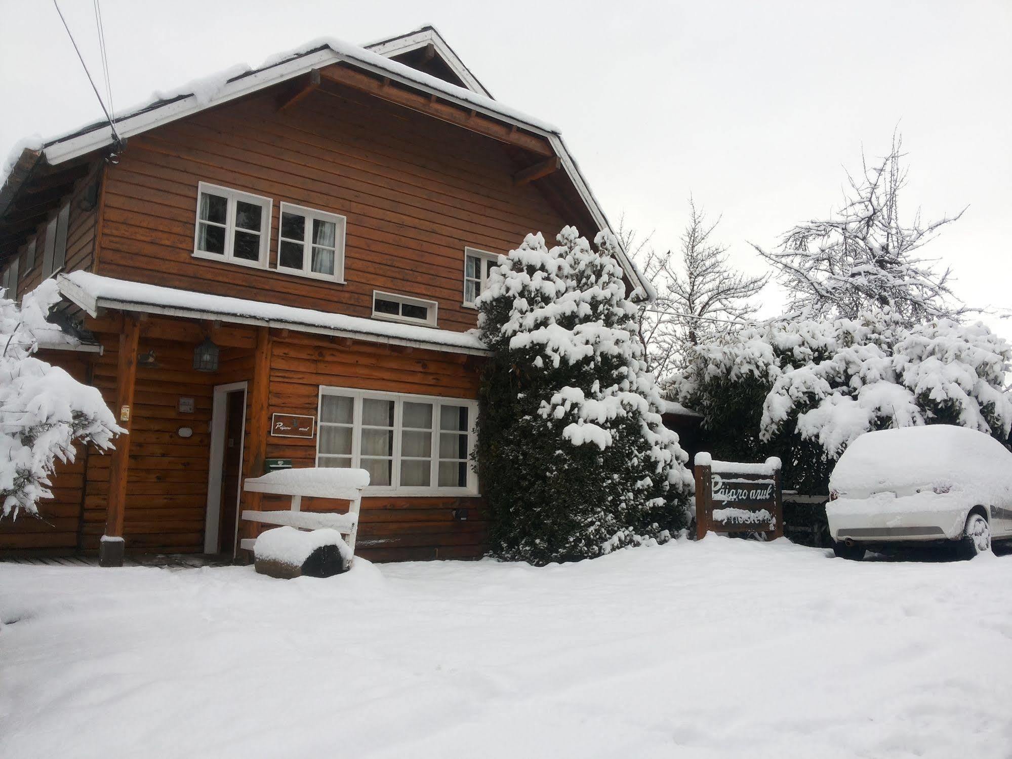 Pajaro Azul Bed & Breakfast Сан Карлос де Барилоче Екстериор снимка
